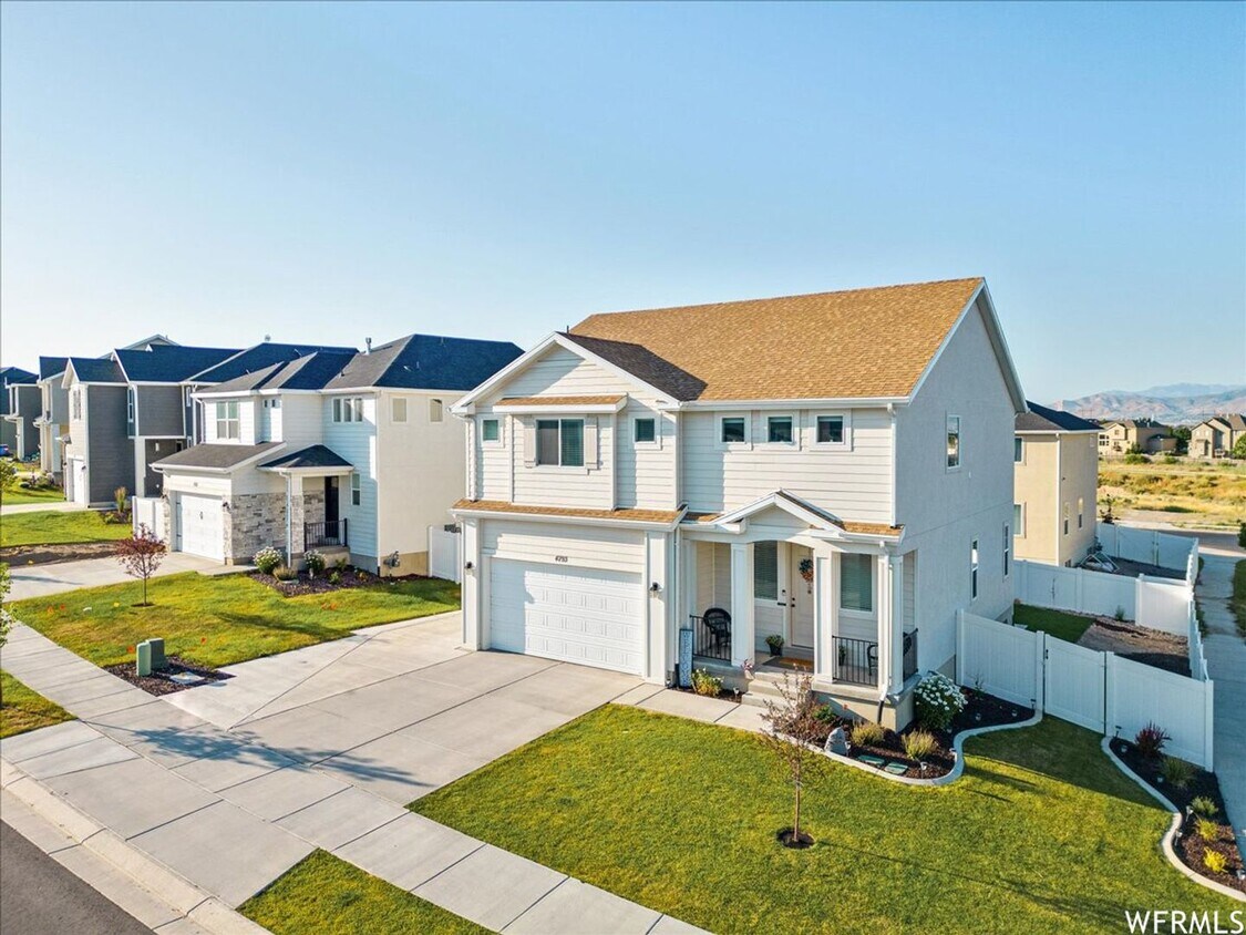 Large Home in Eagle Mountain House Rental in Eagle Mountain, UT