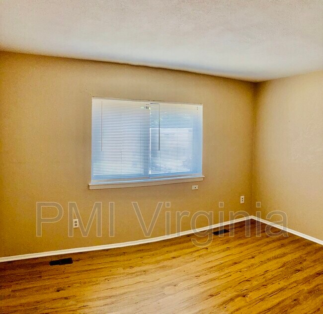 Foto del edificio - 3689 Arthur Ave