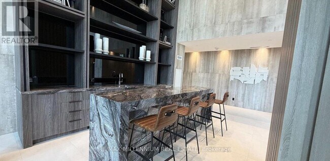 Building Photo - 10 Flavelle Trl