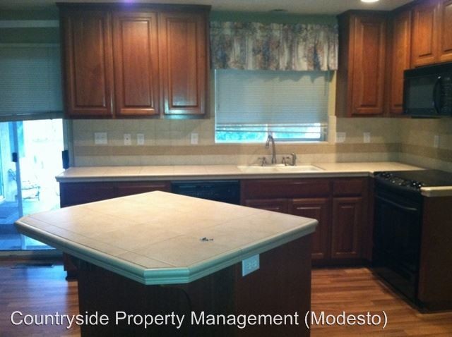 Foto del edificio - 3 br, 3 bath House - 330 Berkeley Avenue