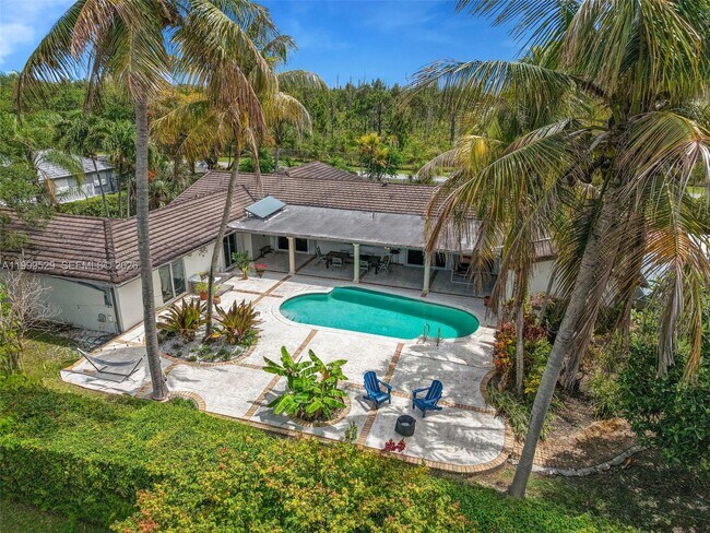 Foto del edificio - 15280 SW 72nd Ave