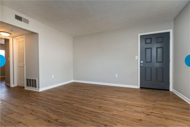 Building Photo - 4916 Saddlebrook Ln