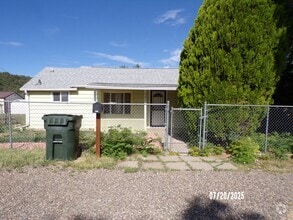 Building Photo - 1609 Hayes St