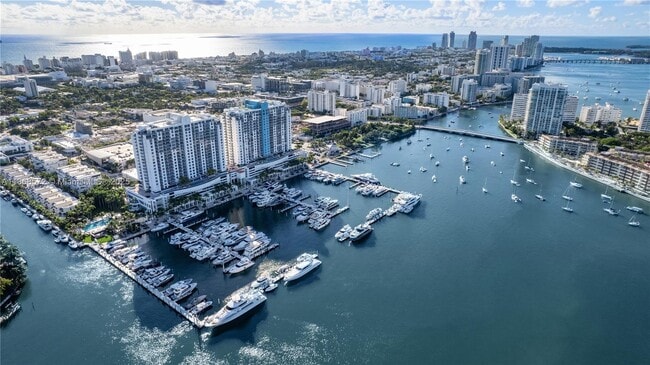Foto del edificio - 1800 Sunset Harbour Dr