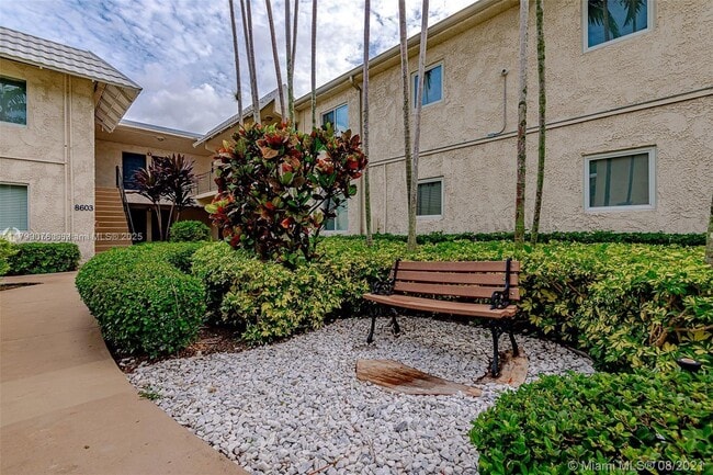 Building Photo - 8607 SW 68th Ct