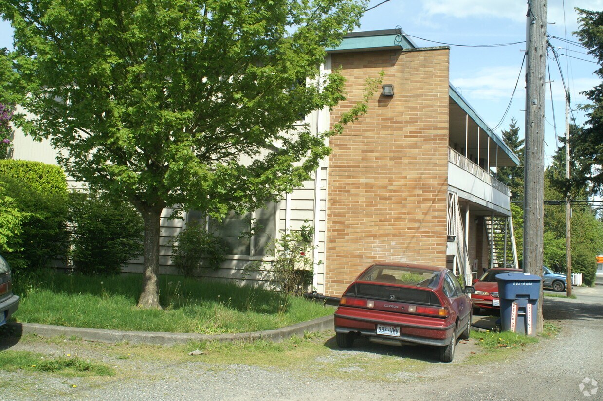 4215 Linden Ave, Seattle, WA 98103 Apartments in Seattle, WA
