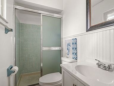 Building Photo - 2127 Honeytree Ct