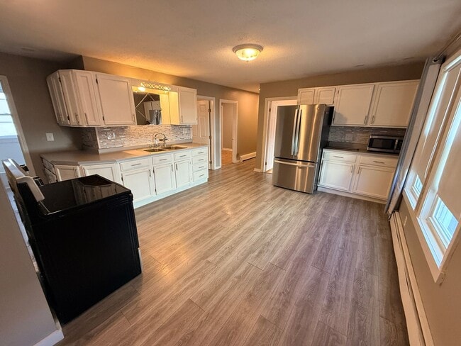 Photo - 100 Green St Apartment