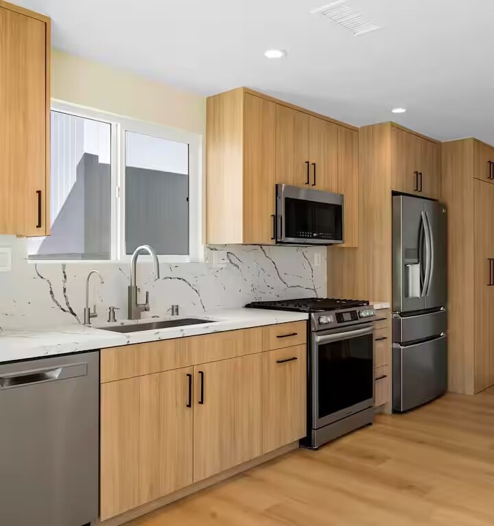 Foto principal - 1054 E Grinnell Dr