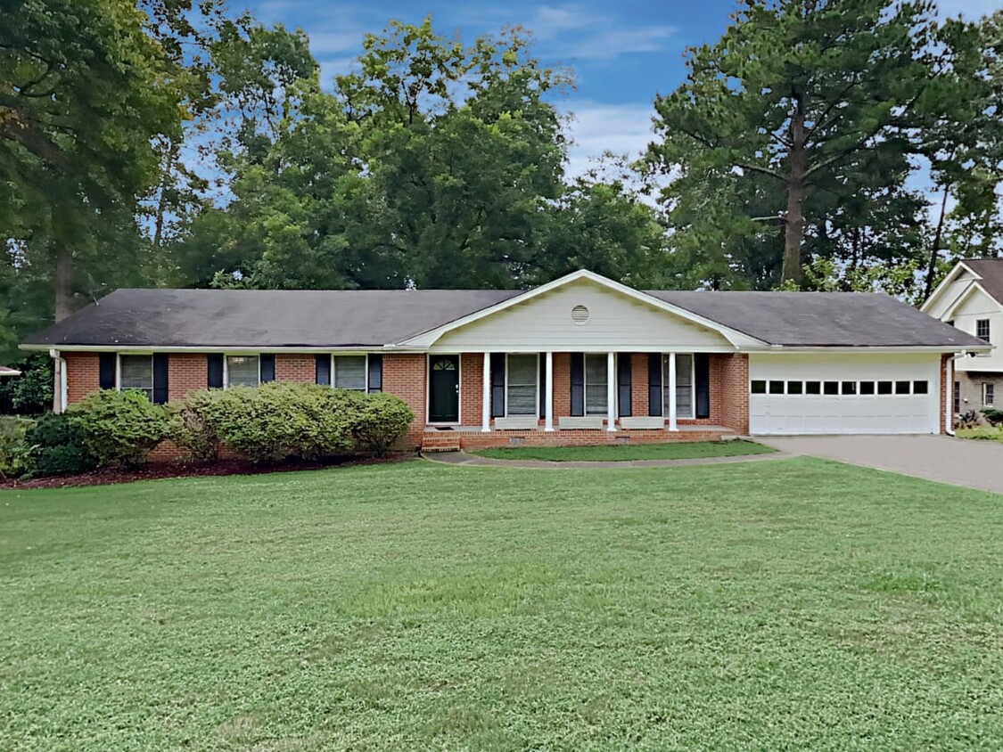 Primary Photo - 5254 Sandy Shoals Ln
