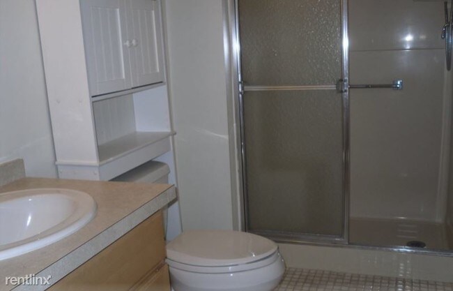 Building Photo - 2 br, 2 bath Condo - 10 Kay Lane B Unit B