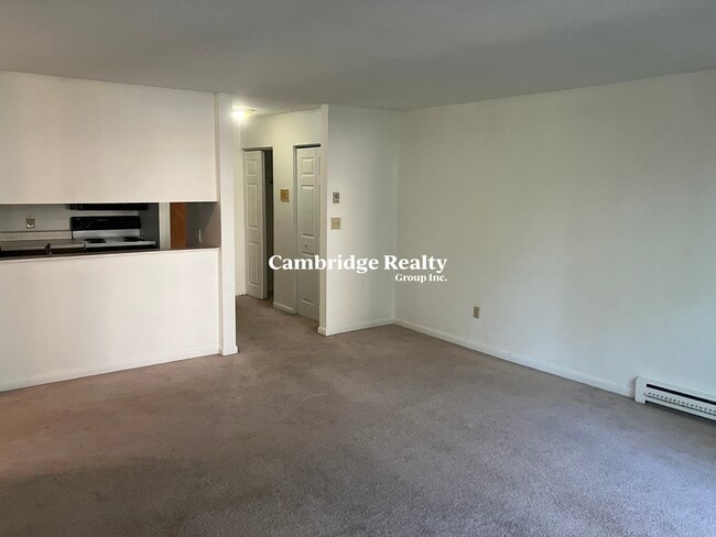 Building Photo - 42 Belmont St