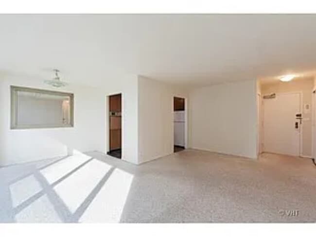 Photo - 3550 N Lake Shore Dr Apartment