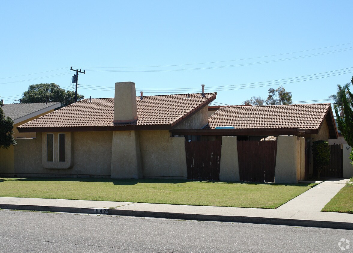 Primary Photo - 647-649 N M St