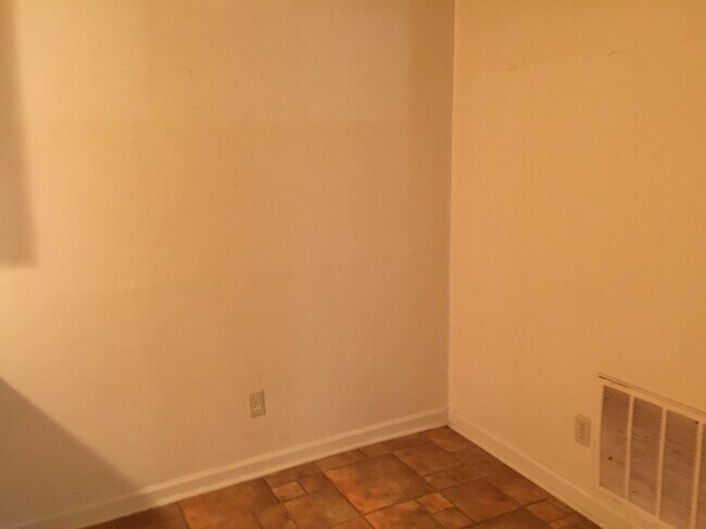 Building Photo - Robinwood Apartments