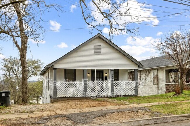 Building Photo - 1563 Martin Ave