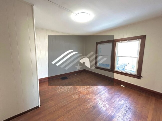 Building Photo - 2806 S Smithville Rd