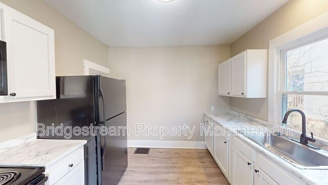 Foto del edificio - 2029 Brookline Ave