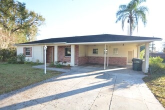 Building Photo - 2804 Woodland Hills Ave