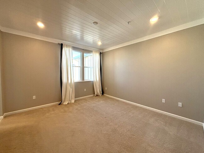 Building Photo - Gorgeous 3 Bedroom 2 bath Home for rent in...