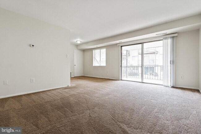 Foto del edificio - 5408 85th Ave