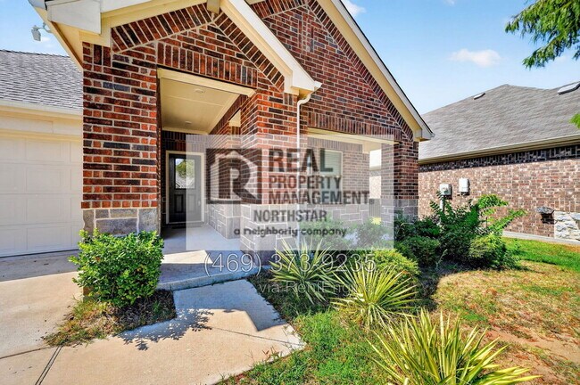 Building Photo - 2501 Real Quiet Dr