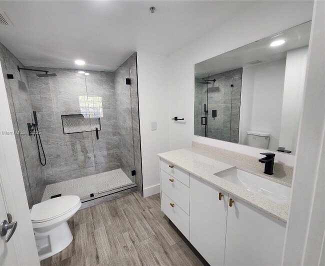 Foto del edificio - 201 SW 116th Ave