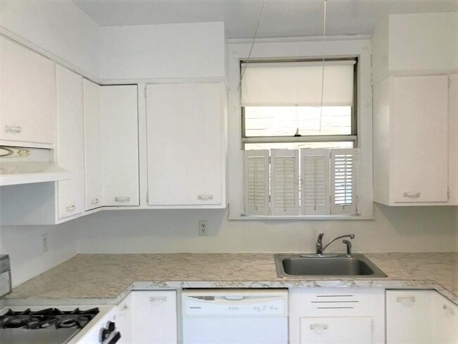 Building Photo - Whipple 7214