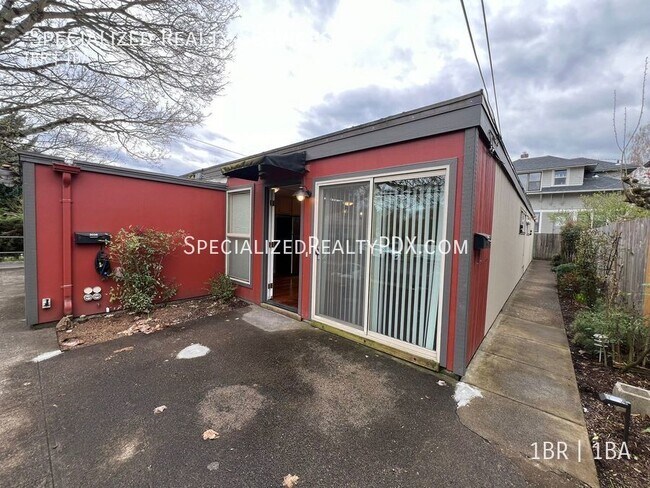 Foto del edificio - REMAINDER of APRIL RENT FREE!  ONE BEDROOM...