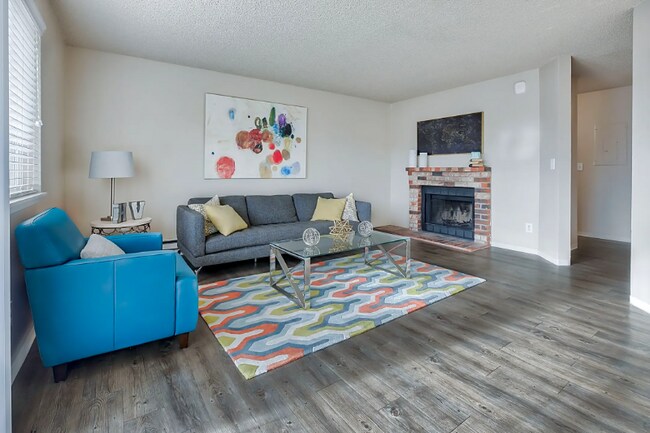 Foto del edificio - 5726 59th St Ct W