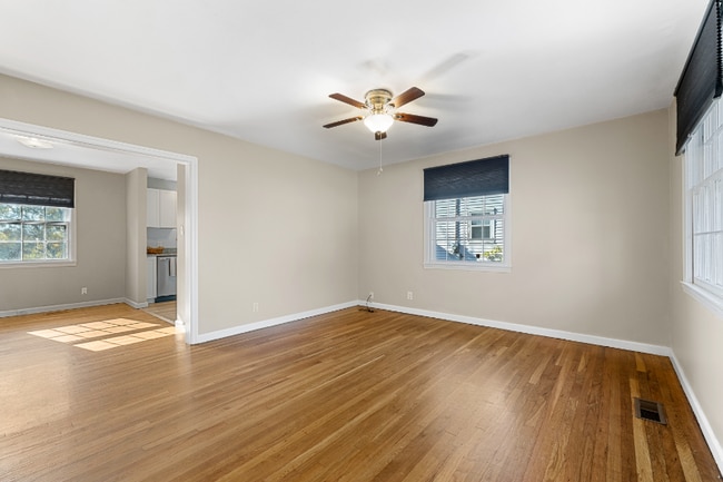 Building Photo - 1934 Fine Ave