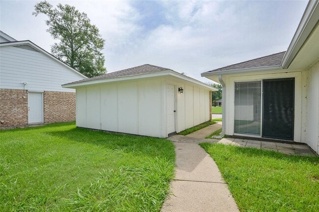 Building Photo - 17411 Morning Star Ave