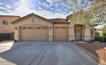 Building Photo - 44621 Redrock Rd
