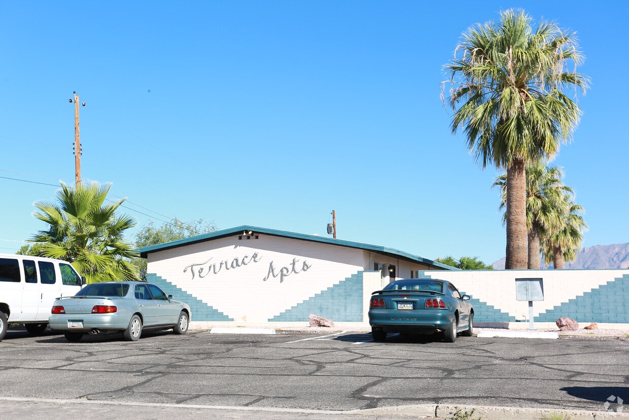 Foto del edificio - Terrace Apartments