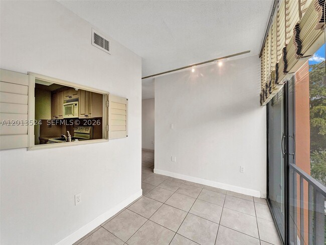 Building Photo - 9420 W Flagler St