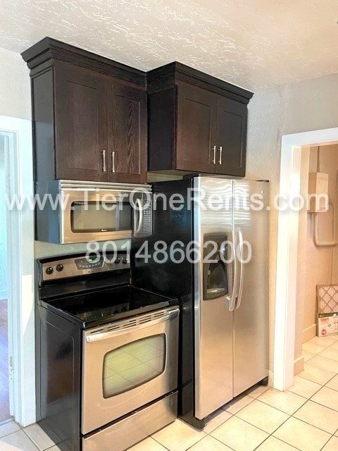 Foto del edificio - This property offers a NO DEPOSIT option a...