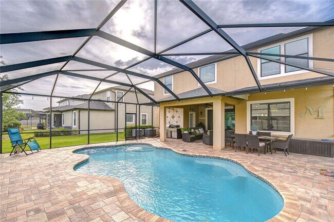 Foto del edificio - 19533 Whispering Brook Dr