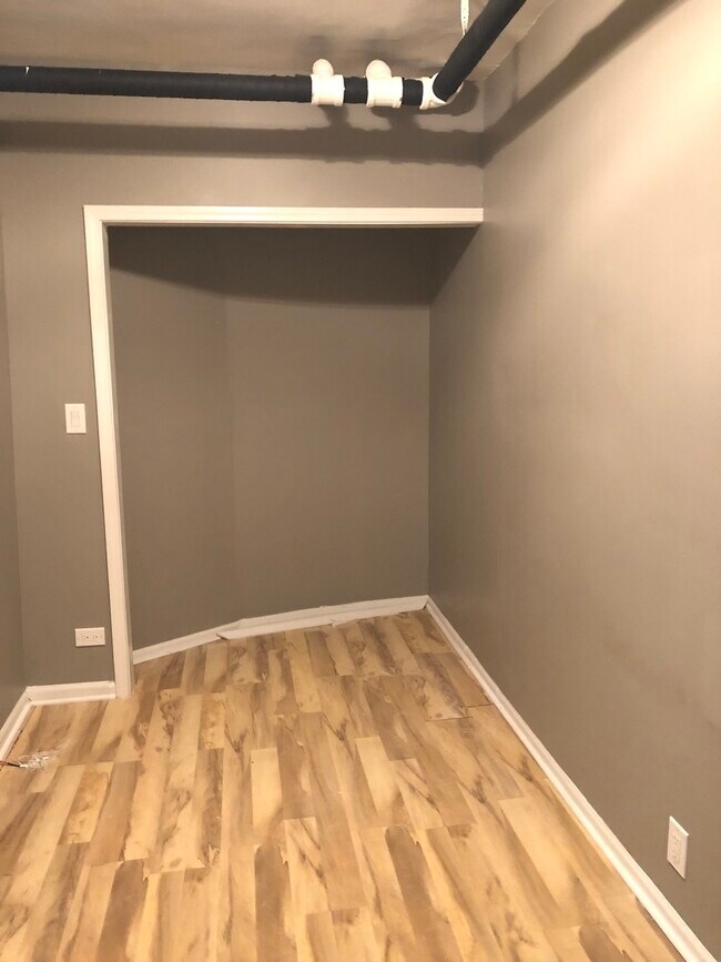 Foto del edificio - 1052 W Thorndale Ave