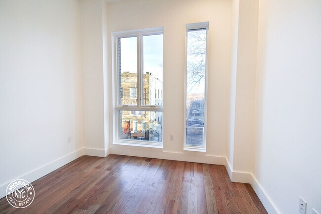 Foto del edificio - 406 Cornelia St
