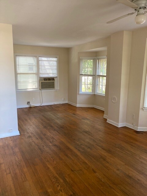 Fotografía del edificio - 1139 Bay St NE