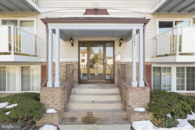 Foto del edificio - 8385 Brockham Dr