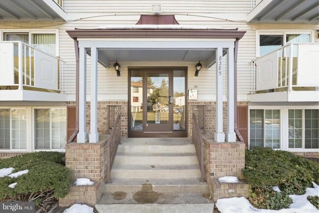 Building Photo - 8385 Brockham Dr