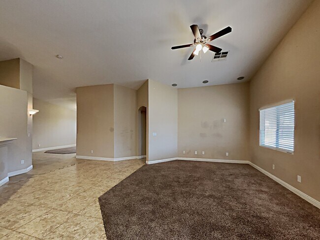 Building Photo - 1648 Rat Pack Avenue