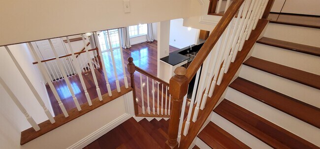 Building Photo - 9 McMartin Ct