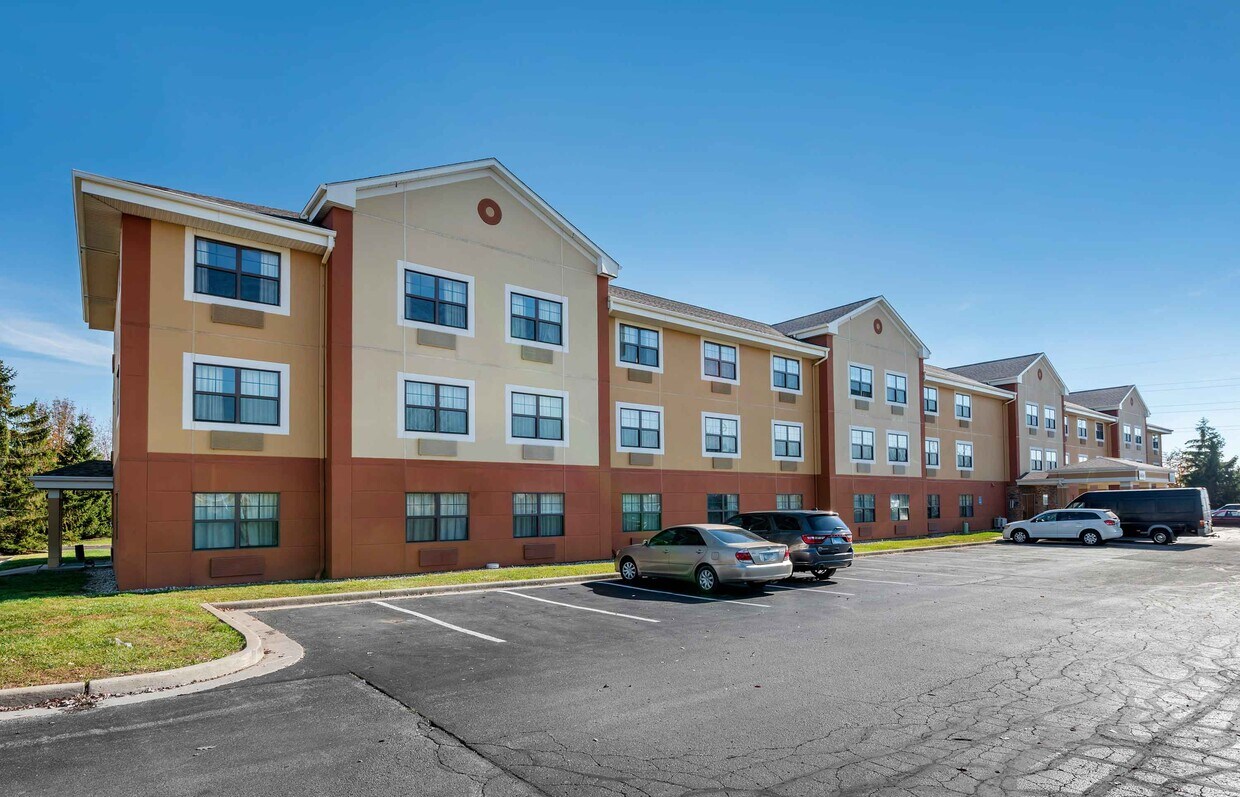 Furnished Studio Ft. Wayne Apartments in Fort Wayne, IN