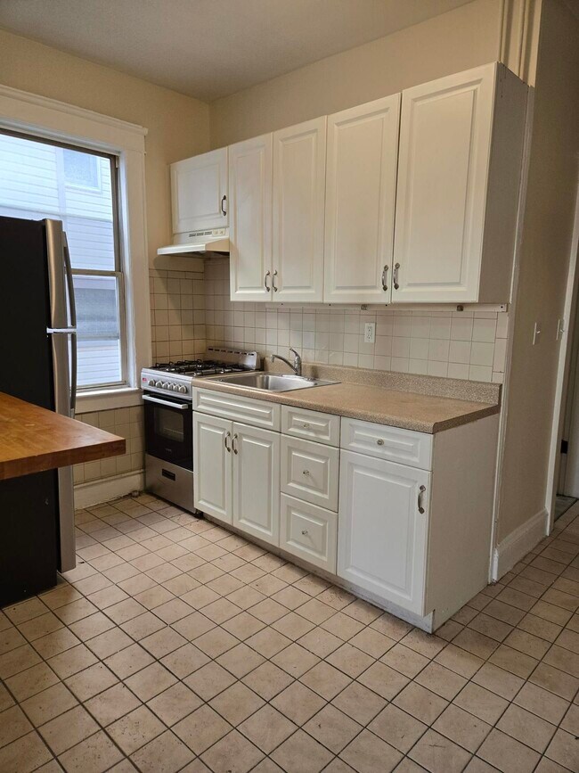 Foto del edificio - 436 Anderson Ave