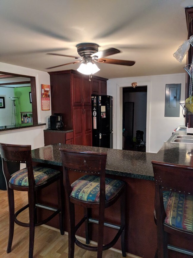 Foto del edificio - 24362 Coleman Town Rd