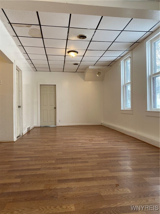 Foto del edificio - 235 High St