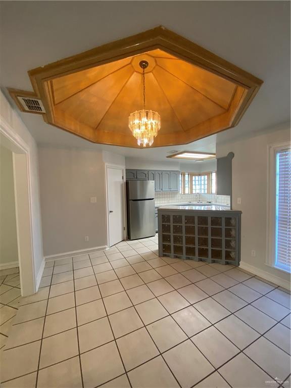 Building Photo - 2317 Yellow Rose Dr
