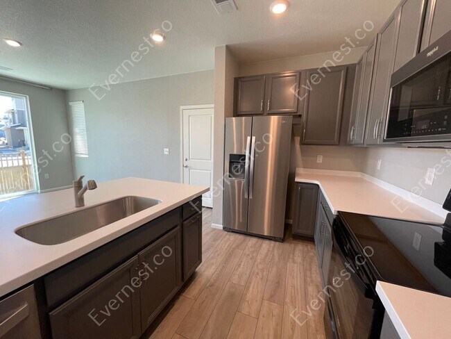 Foto del edificio - 3205 Hardin St
